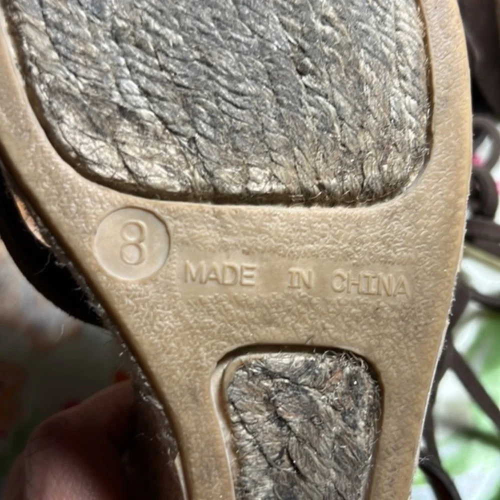 Nine West brown suede espadrille mother of pearl‎ accent open toe lace up 8
